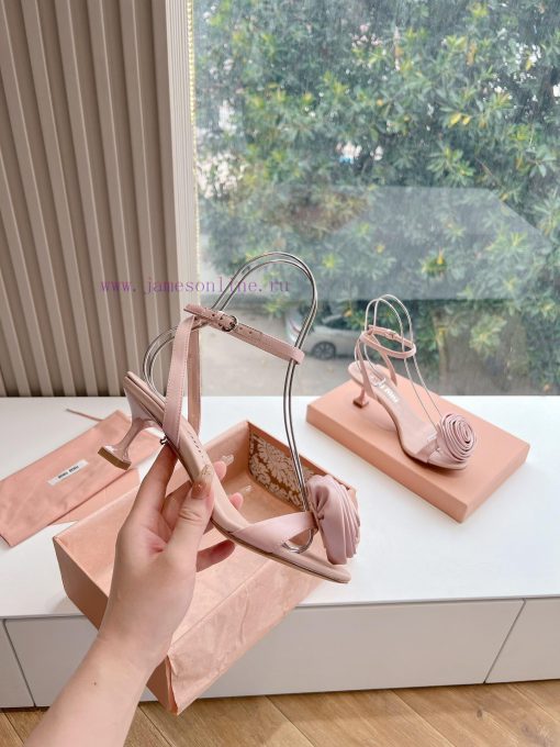 Miu Miu 24 Spring/Summer Rose High Heels Are Really StunningAt First Glance Miumi *'s High Heel krszry7y - Image 4