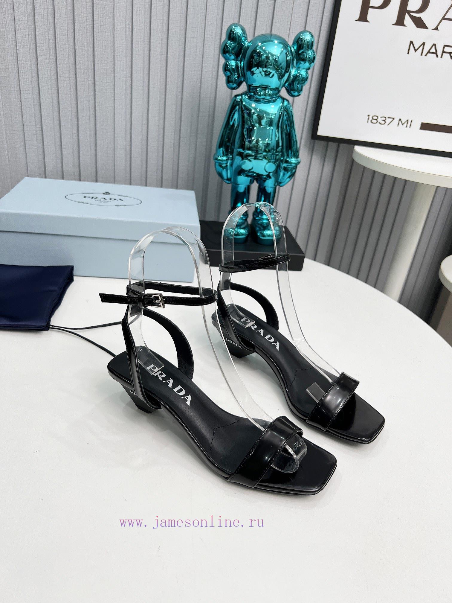 2024 SSS Launches Prada's Latest Collection Of Long And Short Boots Sandals Single Shoes Slim H pycktamz - Image 2