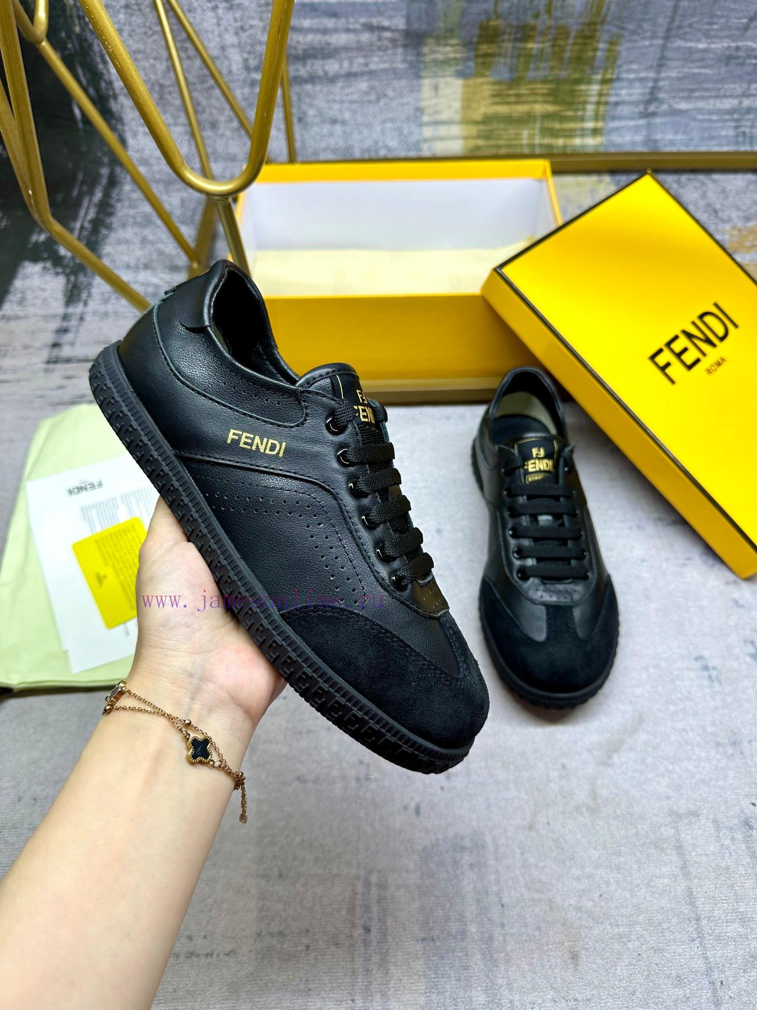 FENDI Flight Lace Up Sneakers Made Of Black Cowhide Fabric Featuring Different Types Of Texture pqkk177f