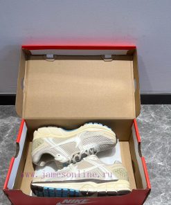 Top Nike Zoom Vomero 5 Low Top Running Shoe Beige ️ This Model Features Oat Ivory Sailboat And qduvxpl9