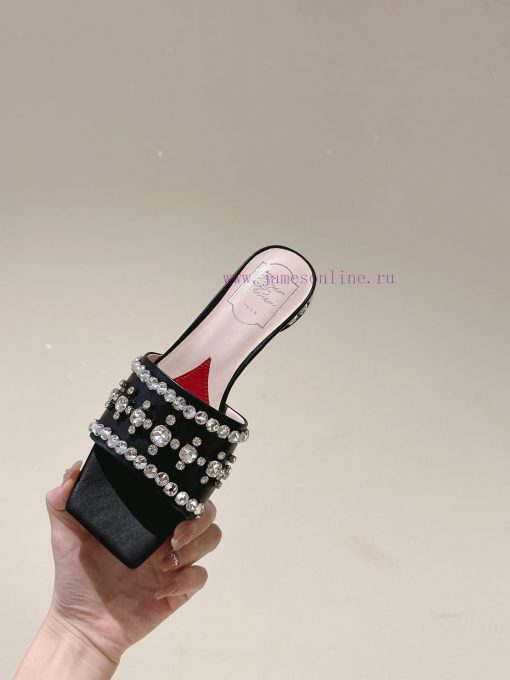| ²⁰²4 𝐬𝐬  🤍🤎New Diamond Slippers Series Newly ReleasedAn Elegant And Fresh Style The Latest Ve mdbdjo71 - Image 10