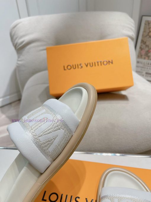 LV Couple's Flagship Slipper Hard Goods Are Newly ReleasedA High-end Purchasing Product With A s6nsrhqg - Image 9