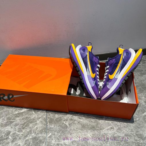 Sacai X Nike VaporWaffle Three Party Joint Mesh Purple Gold ️ The Upper Is Made Of Delicate Sue av4g2s80 - Image 7
