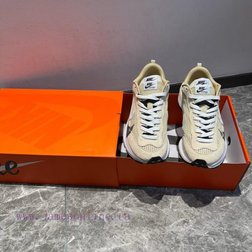 Sacai X Nike VaporWaffle Three Party Joint Mesh Khaki ️ The Upper Is Made Of Delicate Suede Lea vmaudsi4 - Image 6