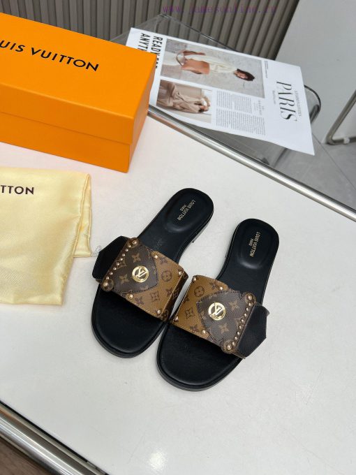 Louis Vuitton 2024 Spring/Summer This LV Frame Flat Bottomed Cool Mop Is Made Of Louis Vuitton m1tariz2 - Image 2