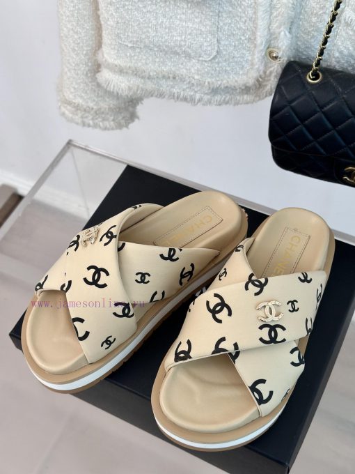 Chanel Summer New Collection Of Mi'er Cross Slippers 🪐Summer Slipper Master Really Can't Refuse tjiya3ov - Image 3