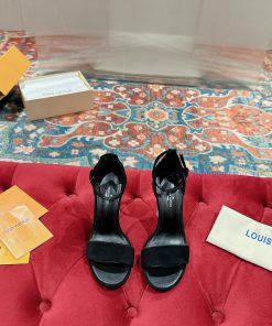 ️  LV Louis Vuitton Crystal Diamond And High-heeled Sandals Are Cute And Very Age Reducing. The nvxvufl7