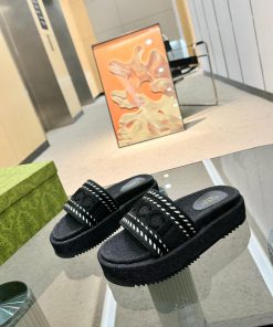 Full Year Shipment Gucci's Latest Limited Edition Thick Soled Slippers In 300 Colors Are Availa gyynibmg