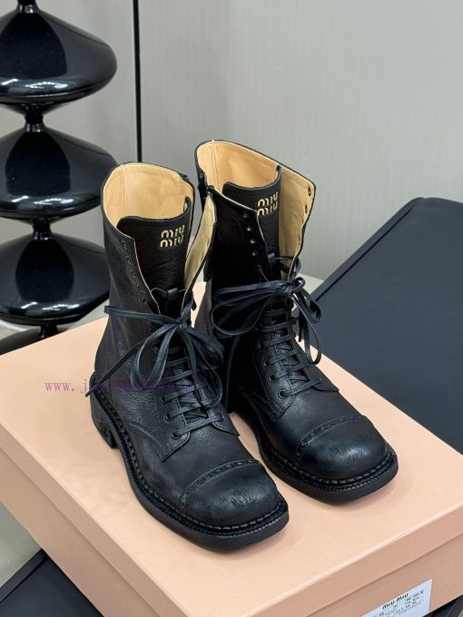 Top Qualitymiumiu Fw24 New Arrival～Miu 24 Autumn/Winter Show Short Boots New ProductClassic Mot q0f77e4o - Image 3