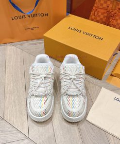 Purchasing LevelGraffiti Latest Couple Series New ColorsLouis Vuitton Trainer Sneaker Is A Fash cb5i6pxx