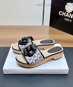Top TierSynchronized Solid Wood Thick Bottom Slippers 2024 Summer New Chanel Camellia Cool Slip fhd5unow
