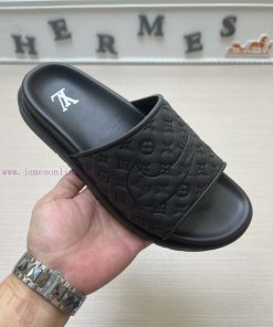 LOUIS VUITTON LV Official Website Popular Men's Velcro Slippers On Sale Simultaneously With Ita v2sxx2og