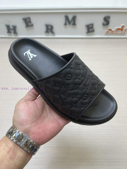 LOUIS VUITTON LV Official Website Popular Men's Velcro Slippers On Sale Simultaneously With Ita v2sxx2og