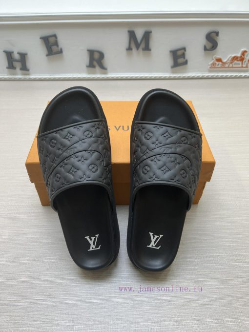 LOUIS VUITTON LV Official Website Popular Men's Velcro Slippers On Sale Simultaneously With Ita v2sxx2og - Image 3