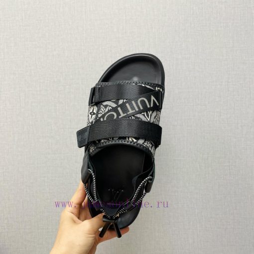 Top TierL * V Donkey 2024vs Summer Latest Wang Fried Sandals SeriesRound Toe Heel Strap CoolerT httf4lmc - Image 6