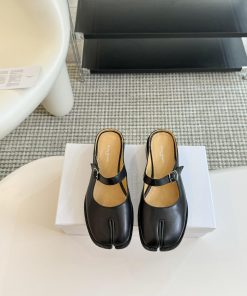 Maison Margiela MM6 Tabi Split Toe Shoes 2024 New Product Most Popular Purchasing Agent 11 Perf em9p7jmg