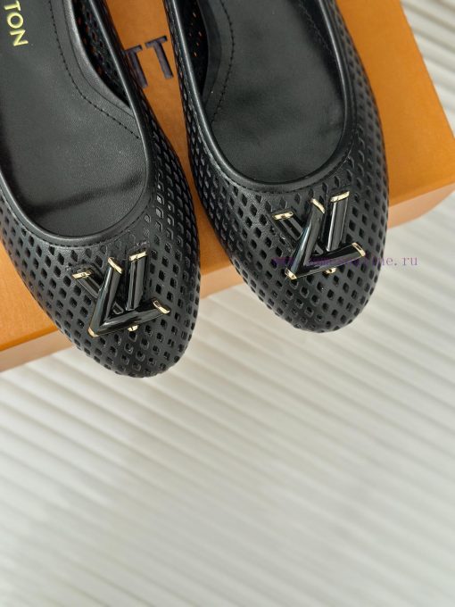 L * V Donkey 24S Popular Hollowed Out DesignFlat Sole ShoesThe Shoe Upper Is Made Of Customized xcmv3nel - Image 8