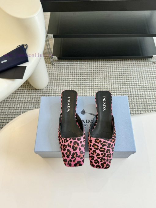 Prada 24/Show Style Satin Square Toe Triangle Heel High HeelsWearing The Elegant And Intellectu 43ior3no