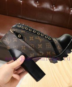 LOUIS VUITTON's Unique Design Style With Imported Calf Fabric And Fashionable 3D Embroidery She ey26iweu