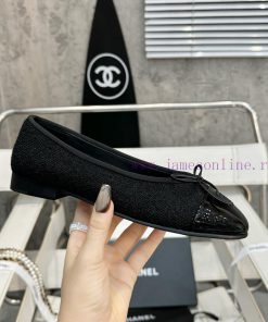 New Chanel Color Ballet Shoes With A New LookThe Classic In The Original 11 Replica Classic Is i8ubgm98