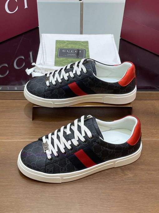 GuCci's Latest 2024 Early Autumn Classic ACe Series Lightweight Sole With Red And Green Webbing l8yi65hw - Image 3