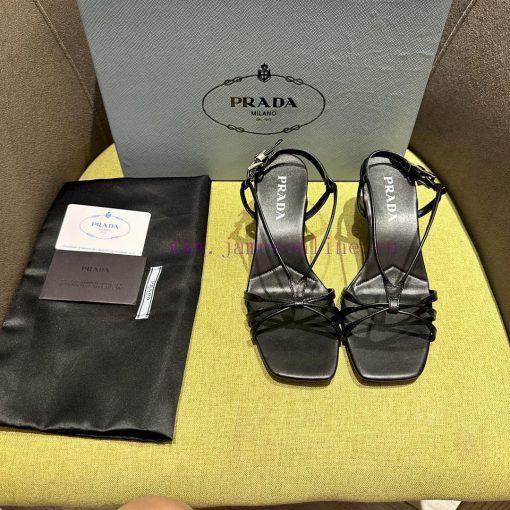 Prada/Prada 2024 SS Spring/Summer New Product Shining Debuts Recommended By Major Bloggers On X k4r44jk1 - Image 2