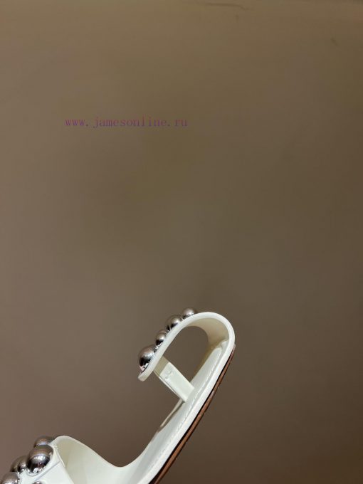 The MostAlaia 24ss Flat Bottomed Ultra Soft Bottom Rivet Toe Clamp SlippersThe Super Chic Desig 0g29vafb - Image 15