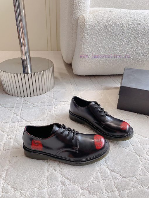 Same Gender DesignDr. Martens' Classic Vintage Martin Shoes Have A Punk Style Design That Is Bo 9e15rr1m - Image 4