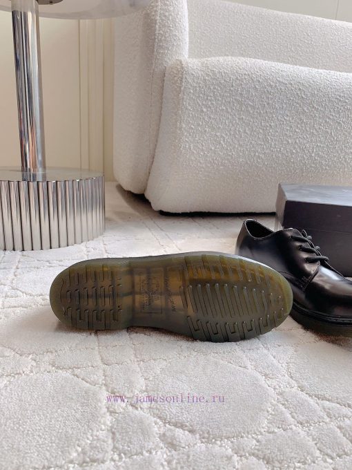 Same Gender DesignDr. Martens' Classic Vintage Martin Shoes Have A Punk Style Design That Is Bo 9e15rr1m - Image 19