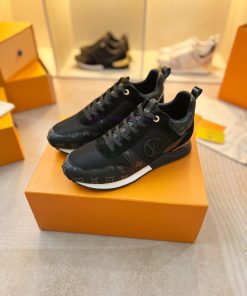 Louis Vuitton Draws On The Design Essence Of Classic Running Shoes 🧸🧸🧸 Create Iconic Run Away S z4pisjdf