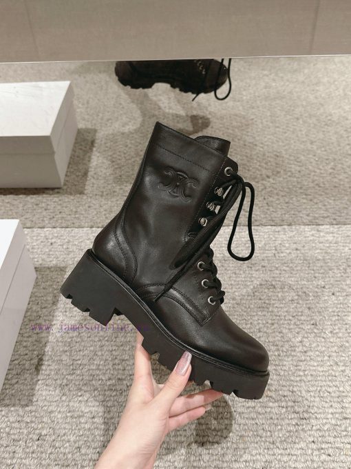 Top Qualityceline Fw24 Mew Arrival～Celine 2024 Autumn/winter New Lace Up Martin BootsThe Glossy spoy933t - Image 15