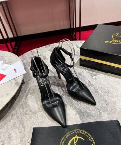Hollow Sandals️It Features A Delicate Pointed Design And Is Entirely Made Of Black Suede Calf L v46m0k7o
