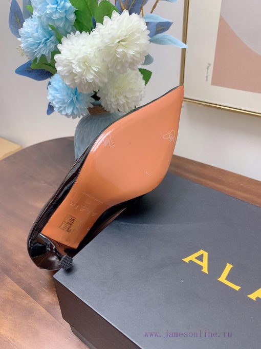 ALAIA Classic Pentagram Pointed Short BootsFull Of Girlish Style With Both Modern And Retro Fla txv3ezyu - Image 10
