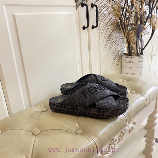 Fendi Couple's Cross Slippers Custom Jacquard Fabric Surface Sheepskin Lining Sizes 35-45Update 8k7cr9un - Image 16