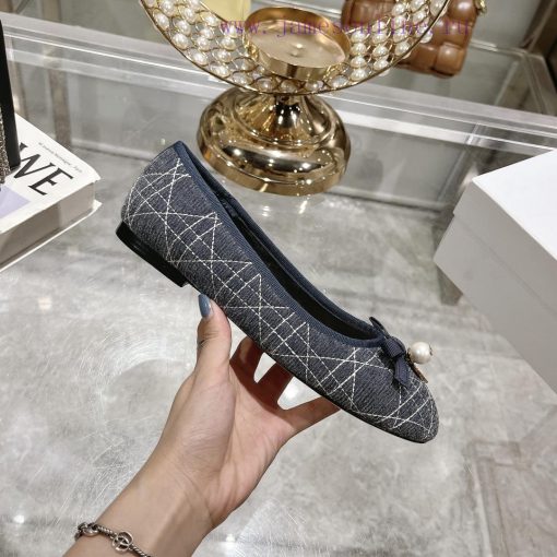Dior 2024 Vs Autumn/Winter Diamond Grid New Collection... The Colors Are Super Bright And The C 40b67f5v - Image 6