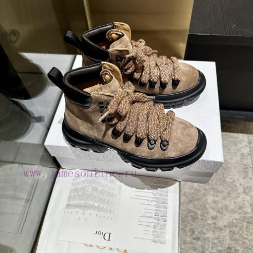 The New C 'est Dior Sneakers From The Dior 2024 Series Showcase A Striking And Fashionable Styl agpt0s05 - Image 3
