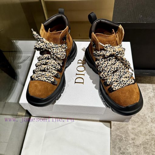 The New C 'est Dior Sneakers From The Dior 2024 Series Showcase A Striking And Fashionable Styl qn5ii7pl - Image 2