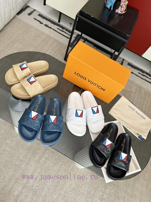 Louis Vuitton's 2024 Autumn And Winter New Slippers Are On The Market With 11 High-end Customiz a759qjr4 - Image 10