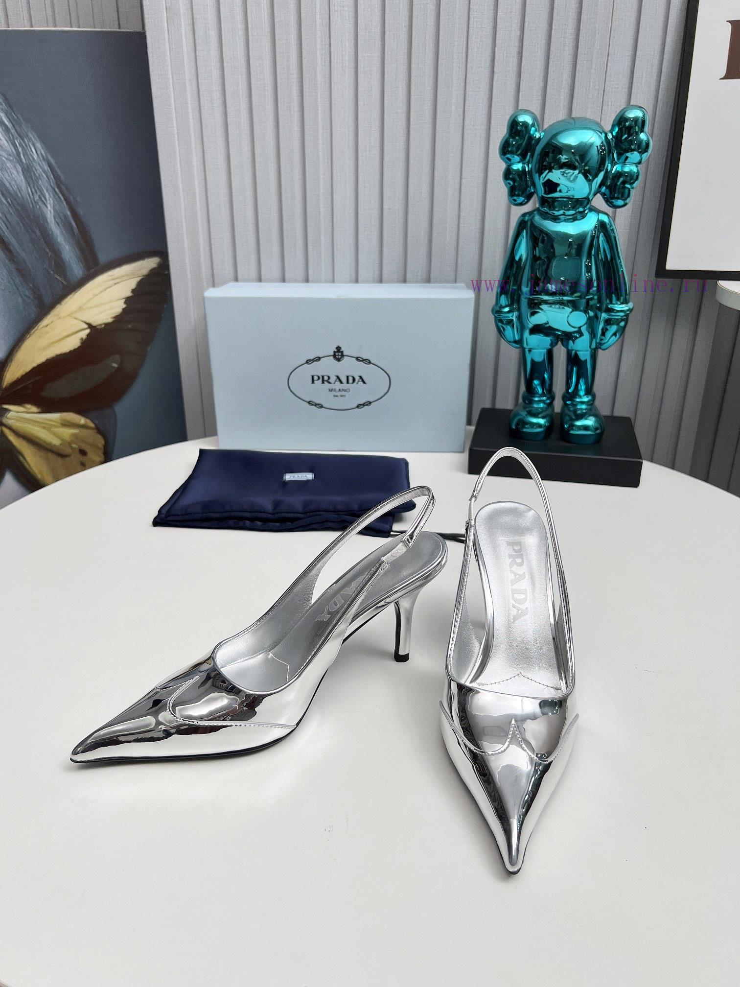 2024 SSS Launches Prada's Latest Collection Of Long And Short Boots Sandals Single Shoes Slim H snfldk62 - Image 5