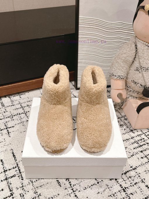 Top QualityPrada Fw24 New Arrival～P Home 2024 Autumn/Winter New Triangle Logo Hairy BootsHow Co 8r6vsz30 - Image 2