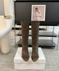 CELINE's Latest Retro Fashion Boots For Fashion Bloggers Featuring A Vintage European And Ameri rkuxajk7