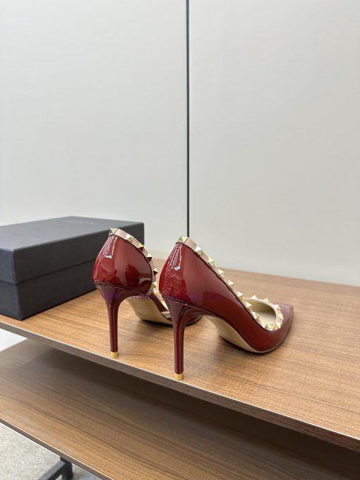 2025 Early Spring Valentino VT New Fashionable Side Hollow Rivet Single ShoeUnparalleled Qualit zpqaxqtn - Image 5