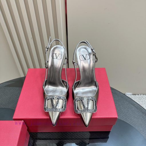 𝑉𝐴𝐿𝐸𝑁𝑇𝐼𝑁𝑂 Valentino's Rhinestone V-button Sandals The Latest Series Can Be Said To Be Very Popu 1bip2v4e - Image 3