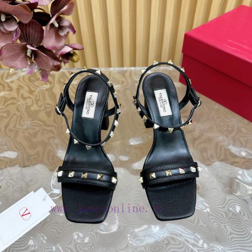 -- New Warren——————2024 Top Valentino Paris Fashion Show Launch Valentino Thick Heel Riveted Sa 1n8fv96h - Image 6