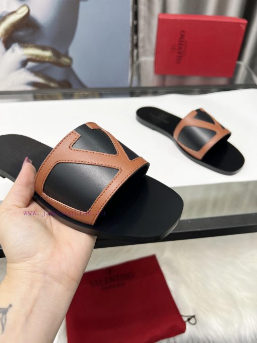 New Lunjia 2025A Fashion Show Latest Logo Flat Sandals Series In 6 Colors Sizes 5-42 Rubber Bot emfkevqc - Image 2