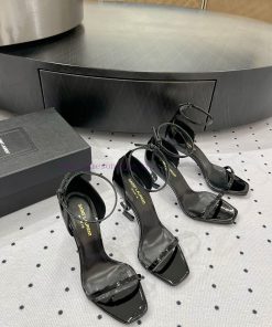 𝑺𝒂𝒊𝒏𝒕𝑳𝒂𝒖𝒓𝒆𝒏𝒕 Black Gold High Heels Which Girl Doesn't Love Them They Really Decorate Her Leg Sh okmqp66n