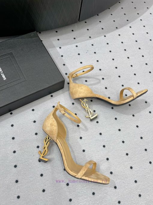 𝑺𝒂𝒊𝒏𝒕𝑳𝒂𝒖𝒓𝒆𝒏𝒕 Black Gold High Heels Which Girl Doesn't Love Them They Really Decorate Her Leg Sh yvx5um4m - Image 5