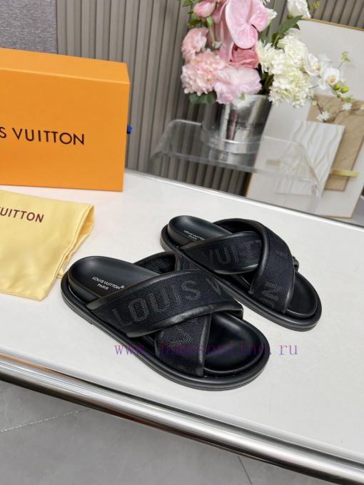 Louis Vuitton's New Spring And Summer Slippers Are On The Market With 11 High-end Customization ye9u8el6 - Image 4
