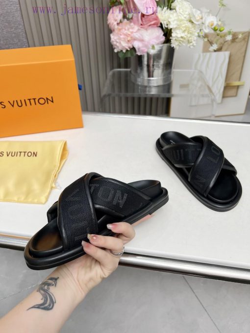 Louis Vuitton's New Spring And Summer Slippers Are On The Market With 11 High-end Customization ye9u8el6 - Image 8