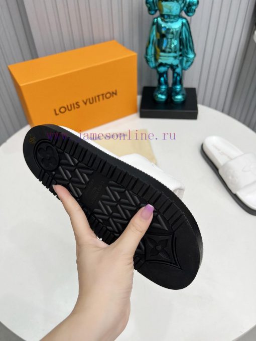 Louis Vuitton's New Spring And Summer Slippers Are On The Market With 11 High-end Customization jmvylq7l - Image 5